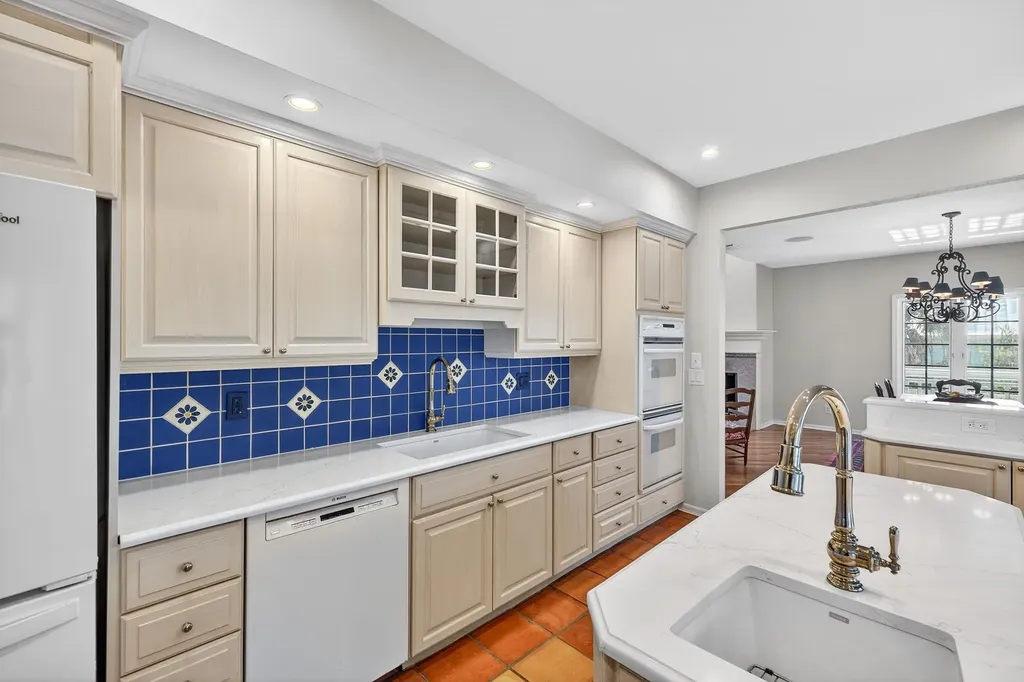 290 Southwinds Drive Sanibel FL 33957