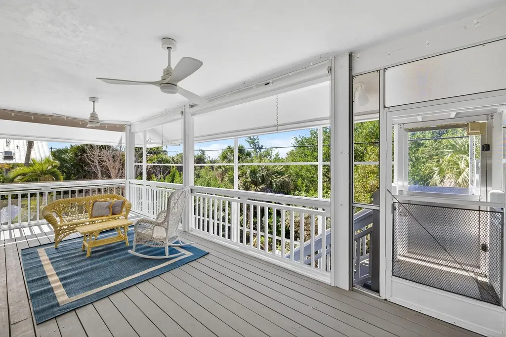 290 Southwinds Drive Sanibel FL 33957