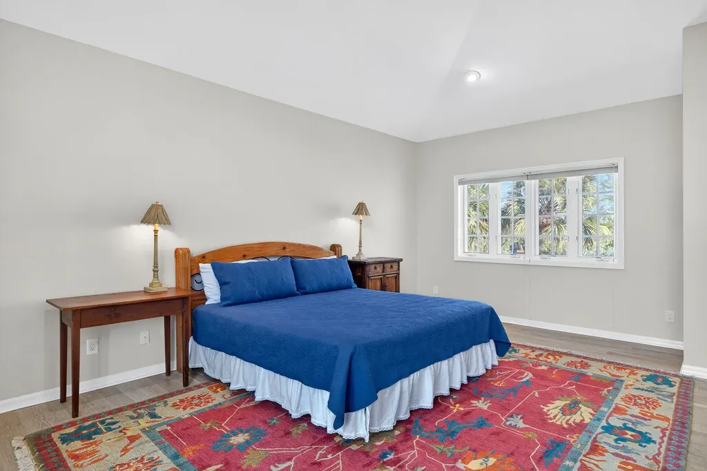 290 Southwinds Drive Sanibel FL 33957