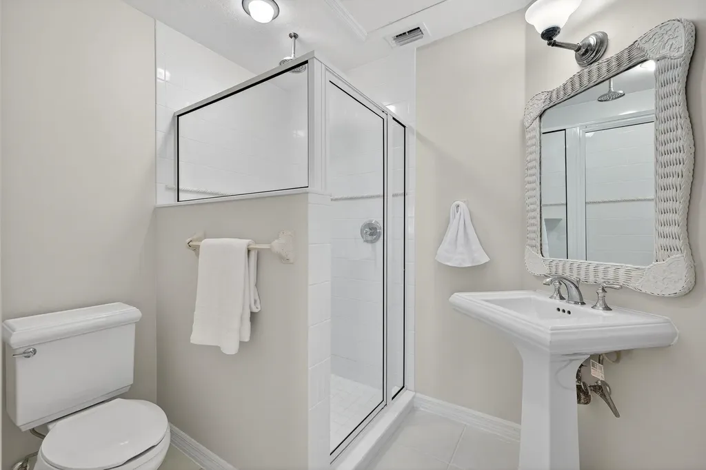 290 Southwinds Drive Sanibel FL 33957