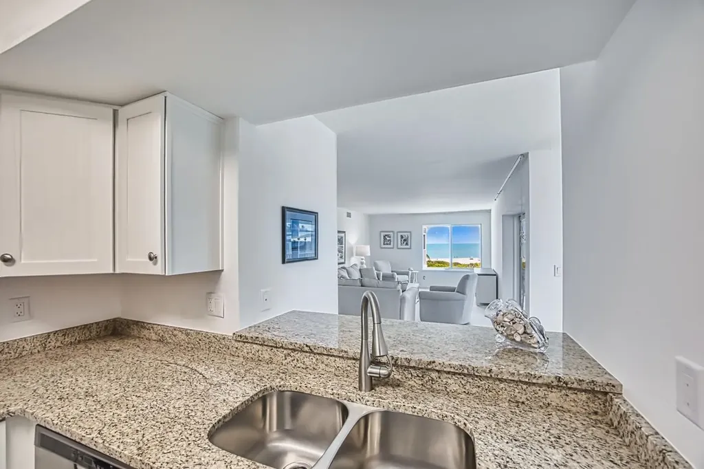 610 Donax Street Sanibel FL 33957