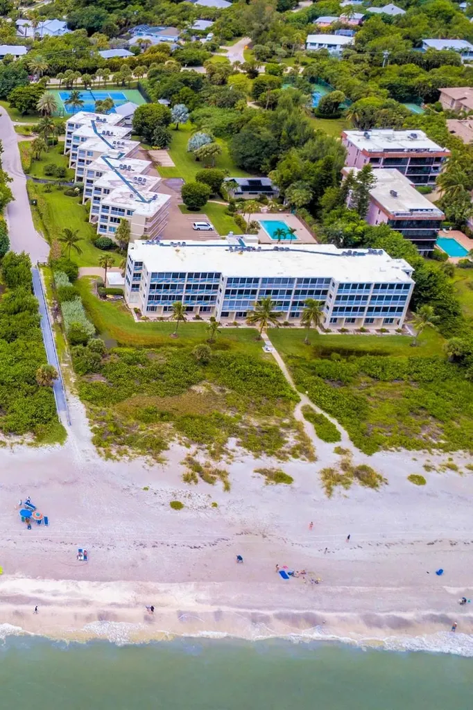 610 Donax Street Sanibel FL 33957