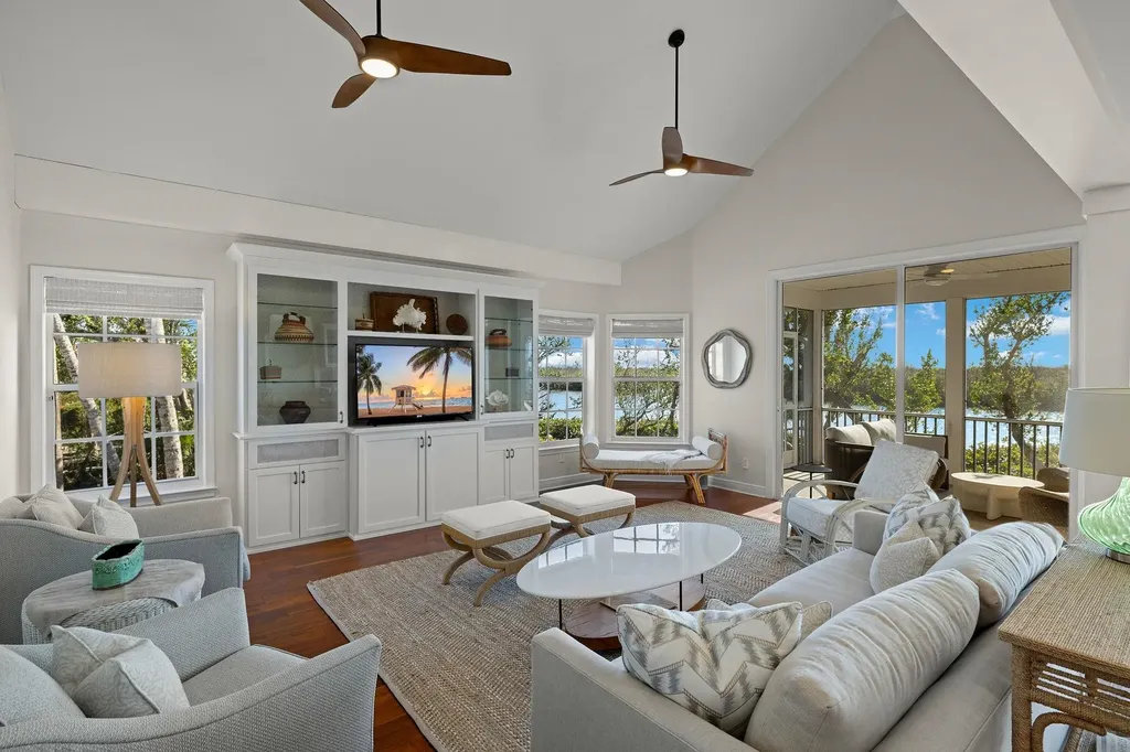 5423 Shearwater Drive Sanibel FL 33957