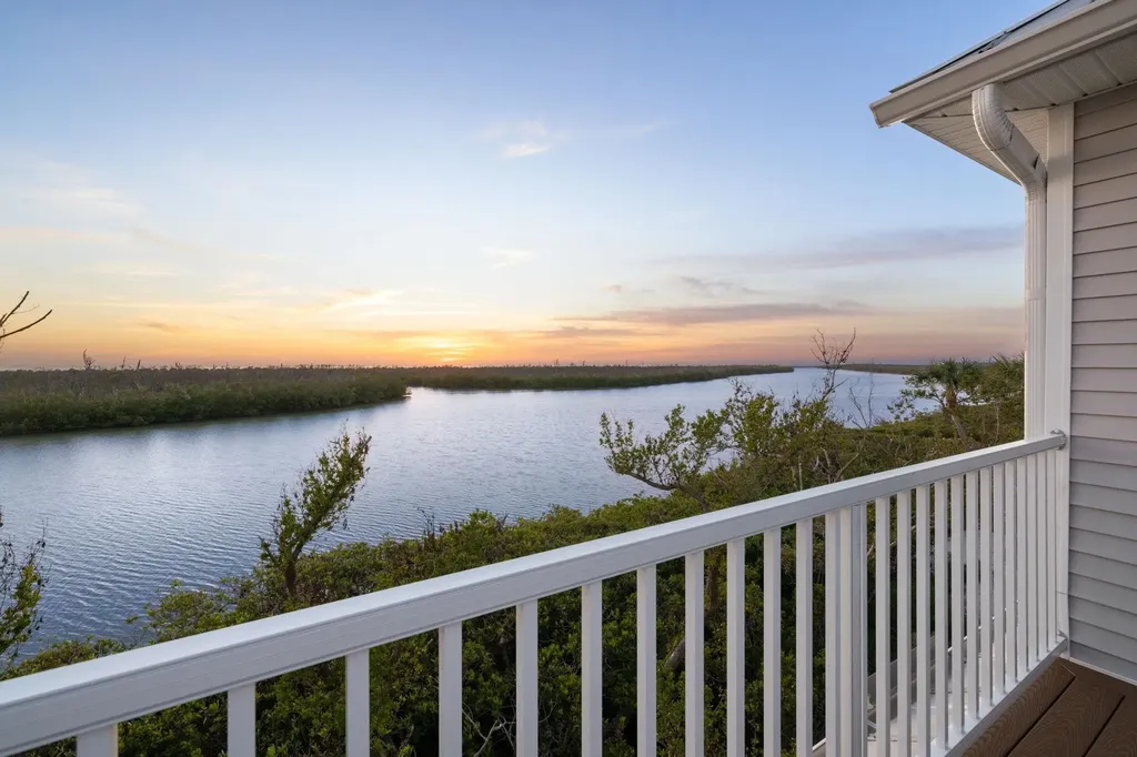 5423 Shearwater Drive Sanibel FL 33957