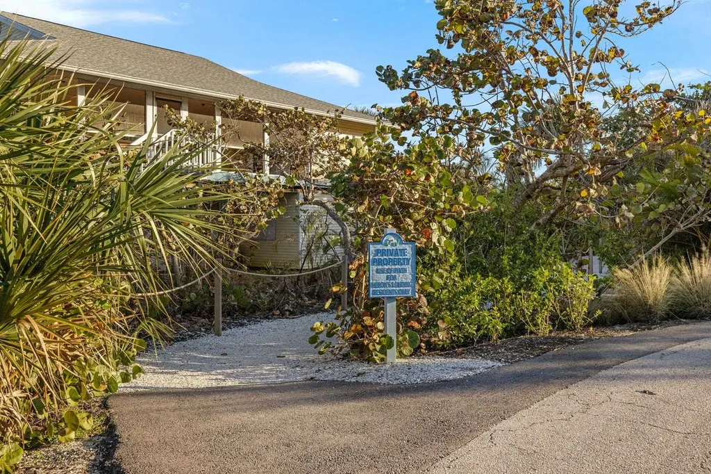 5423 Shearwater Drive Sanibel FL 33957