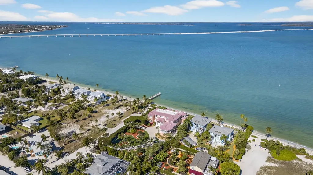 1245 Buttonwood Lane Sanibel FL 33957