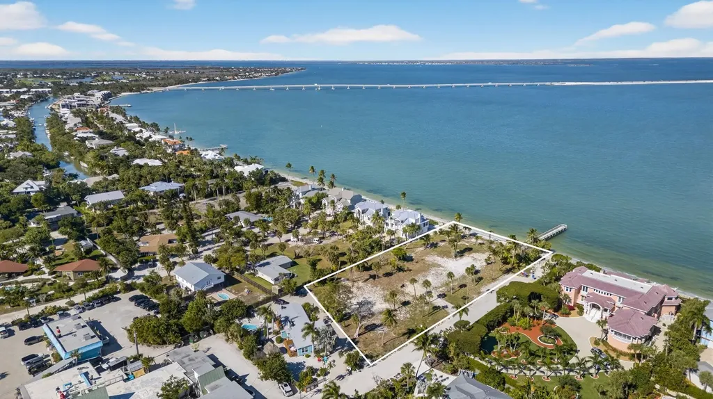 1245 Buttonwood Lane Sanibel FL 33957