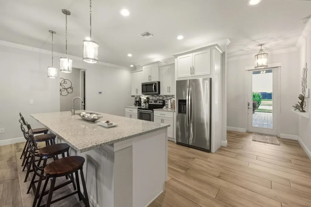 2525 Gleason Parkway Cape Coral FL 33914