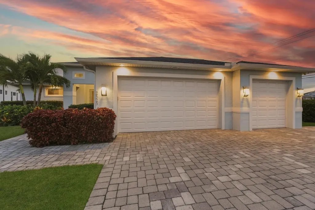 2525 Gleason Parkway Cape Coral FL 33914