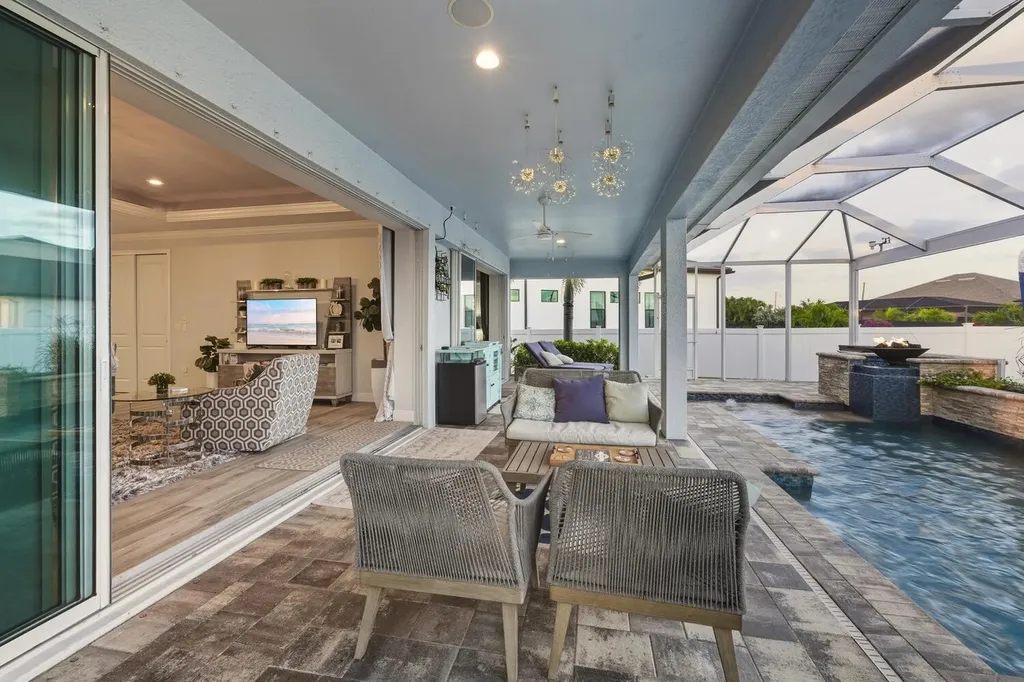 2525 Gleason Parkway Cape Coral FL 33914