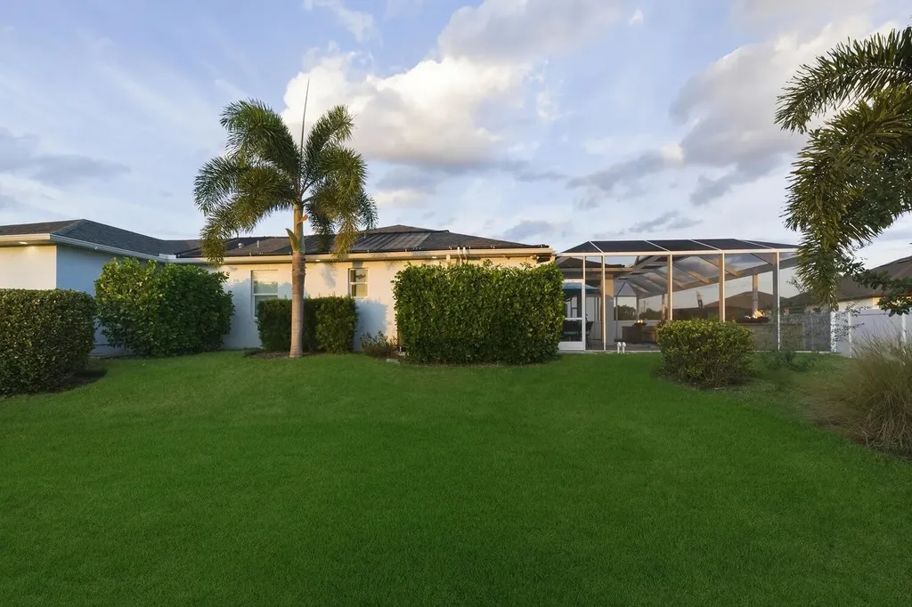 2525 Gleason Parkway Cape Coral FL 33914