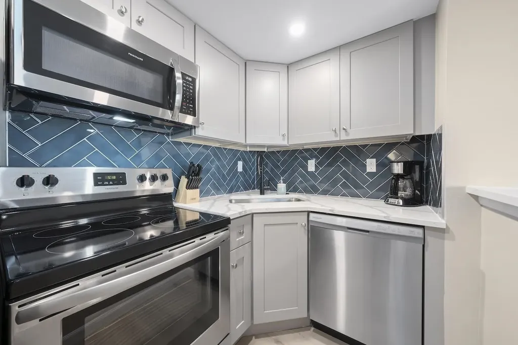 2230 Camino Del Mar Drive Sanibel FL 33957