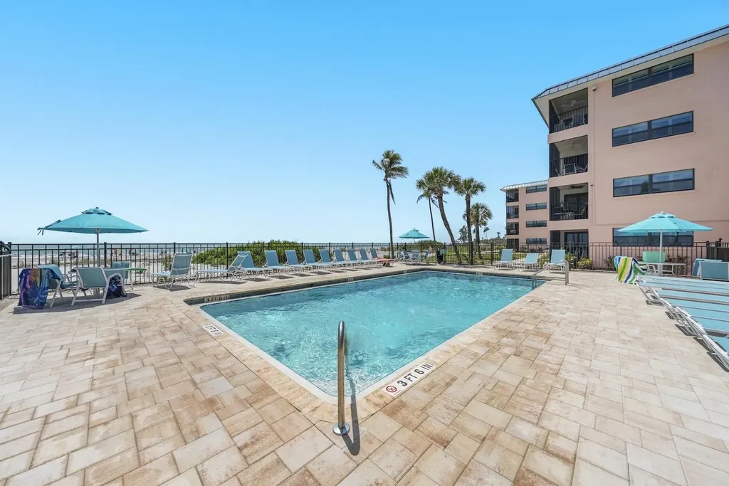 2230 Camino Del Mar Drive Sanibel FL 33957