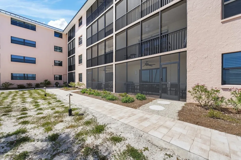 2230 Camino Del Mar Drive Sanibel FL 33957
