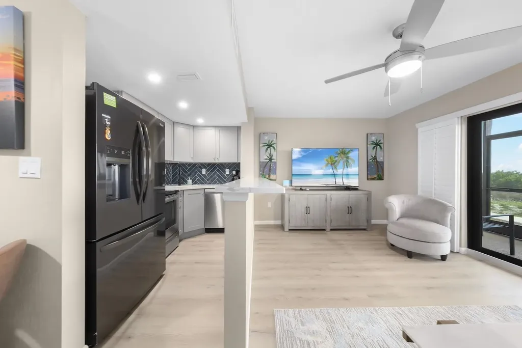 2230 Camino Del Mar Drive Sanibel FL 33957