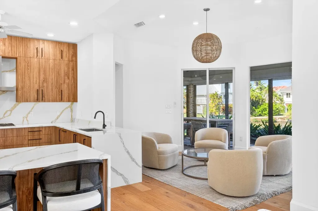 9008 Mockingbird Drive Sanibel FL 33957