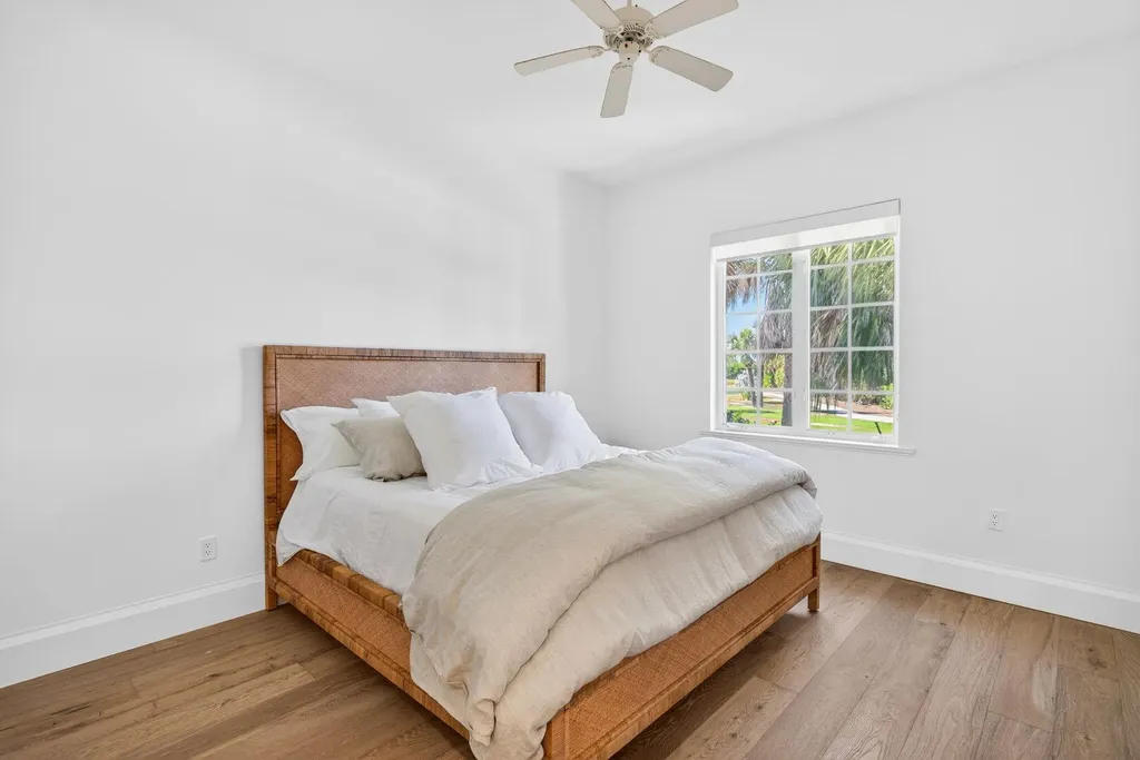 9008 Mockingbird Drive Sanibel FL 33957