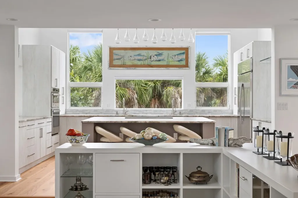 479 Lagoon Drive Sanibel FL 33957