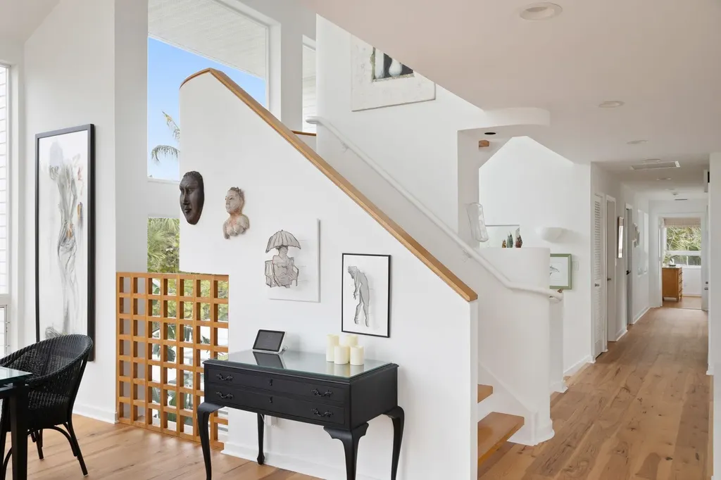 479 Lagoon Drive Sanibel FL 33957