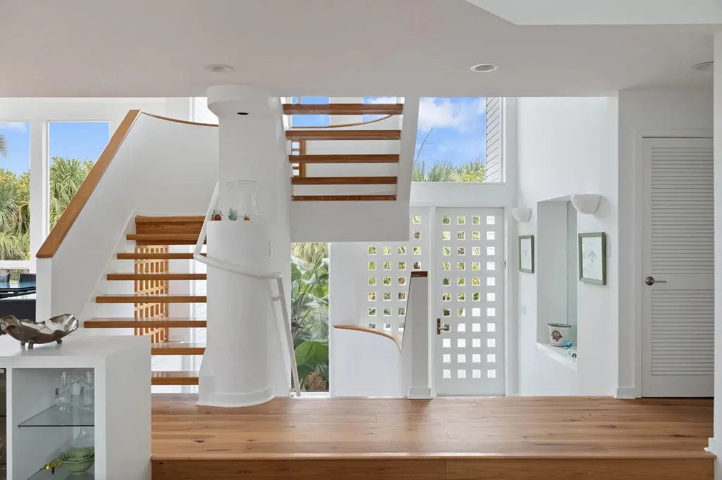 479 Lagoon Drive Sanibel FL 33957