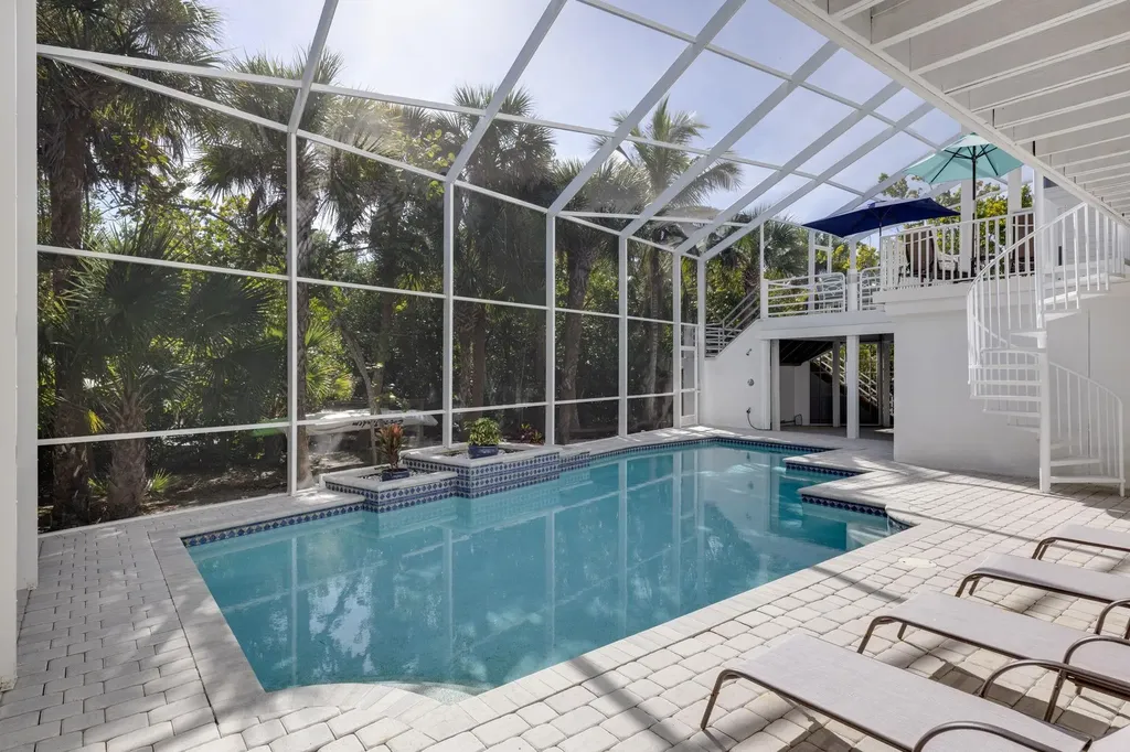 479 Lagoon Drive Sanibel FL 33957