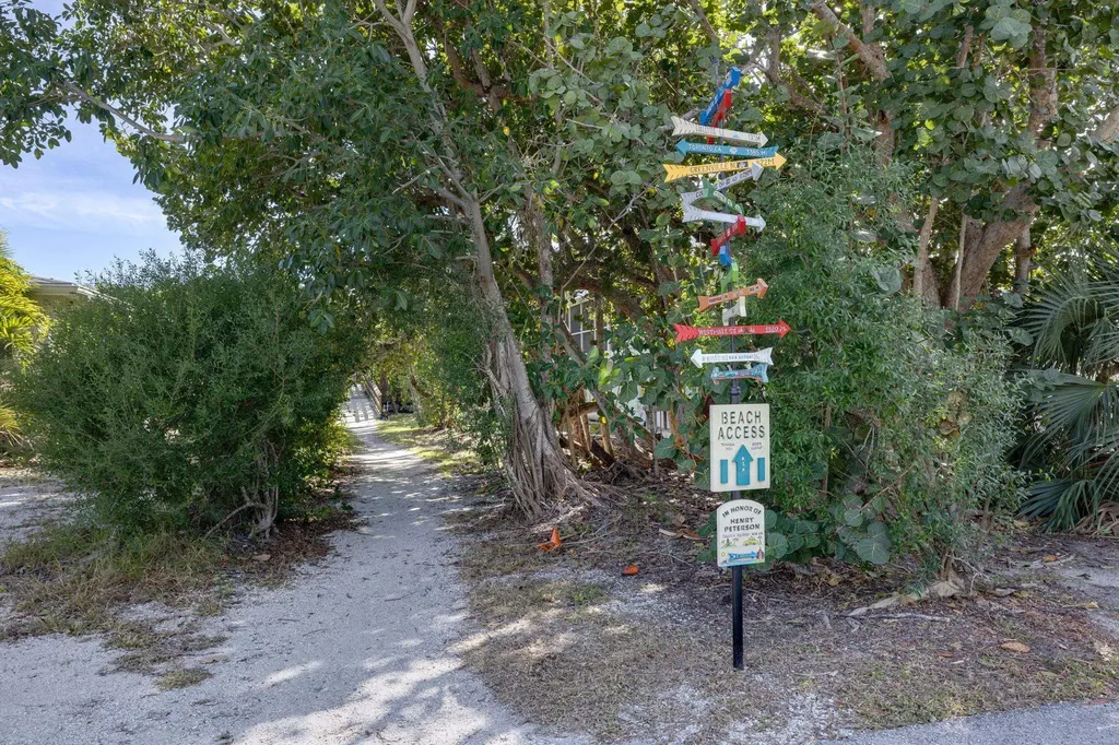 479 Lagoon Drive Sanibel FL 33957