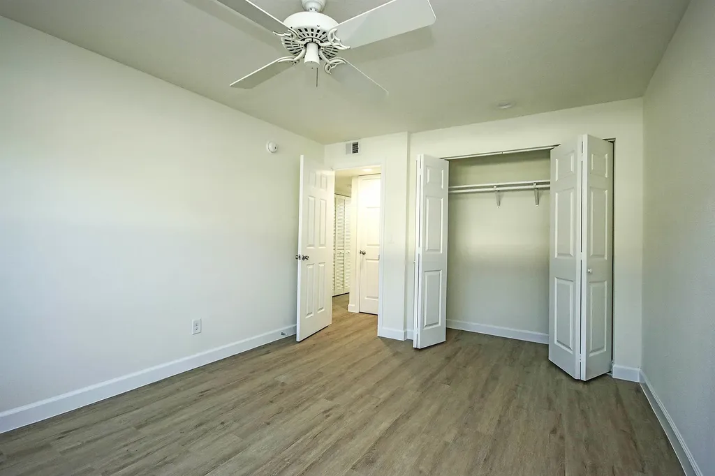 561 Periwinkle Way Sanibel FL 33957