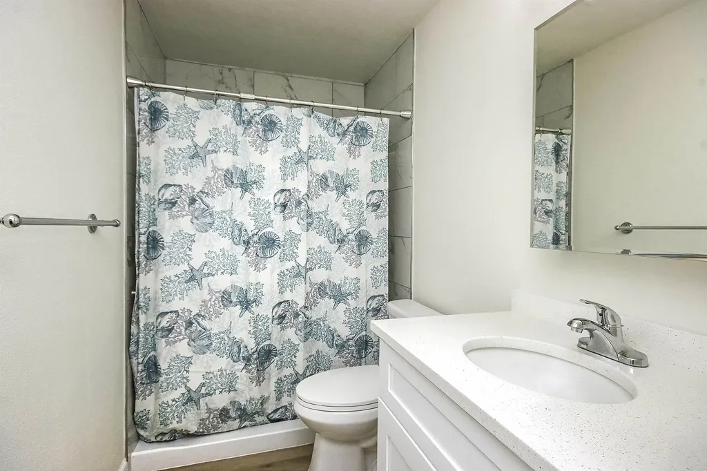 561 Periwinkle Way Sanibel FL 33957