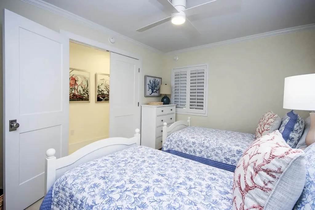 1785 Middle Gulf Drive Sanibel FL 33957