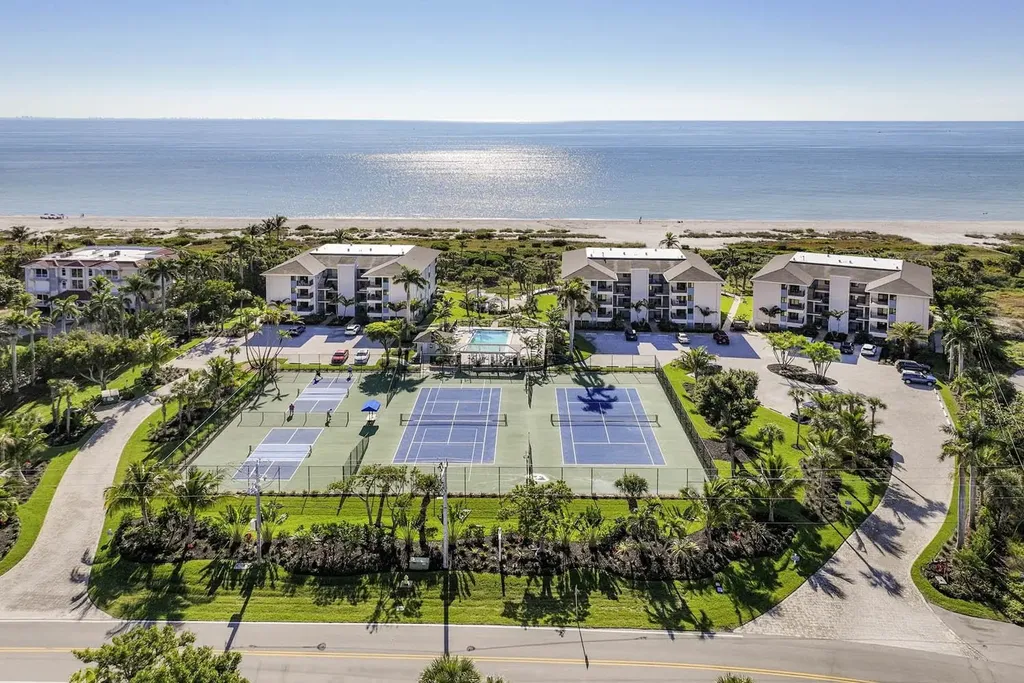 1785 Middle Gulf Drive Sanibel FL 33957