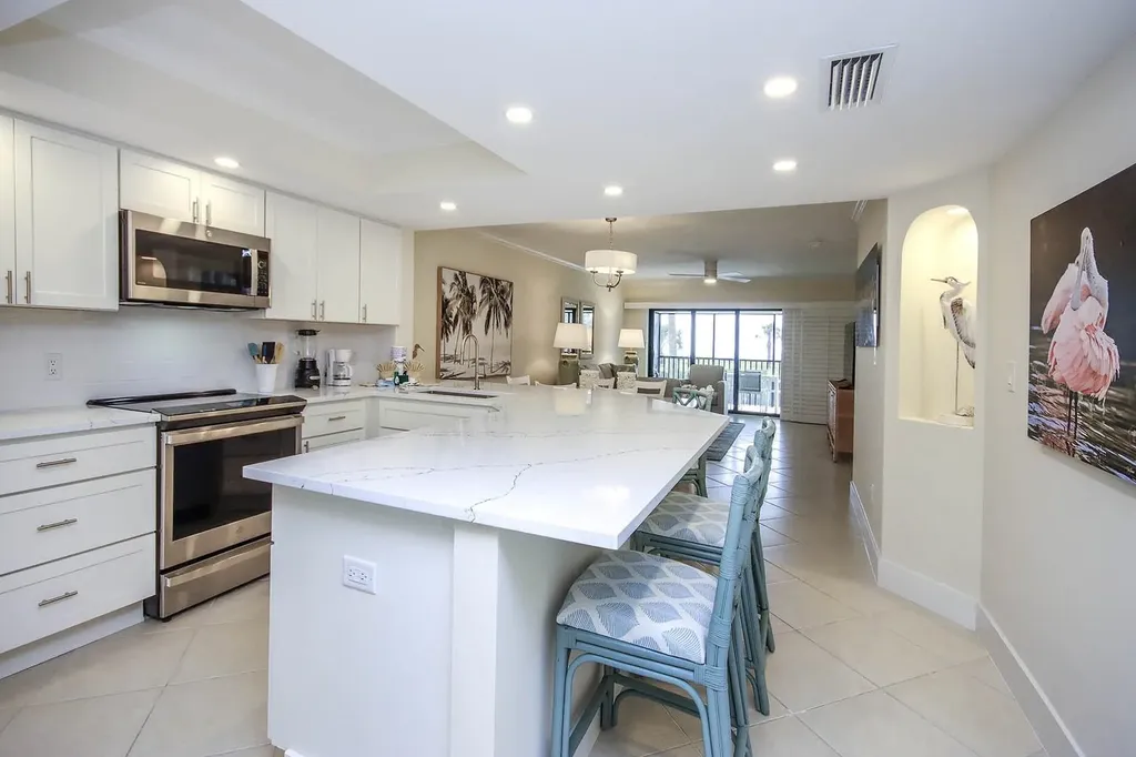 1785 Middle Gulf Drive Sanibel FL 33957