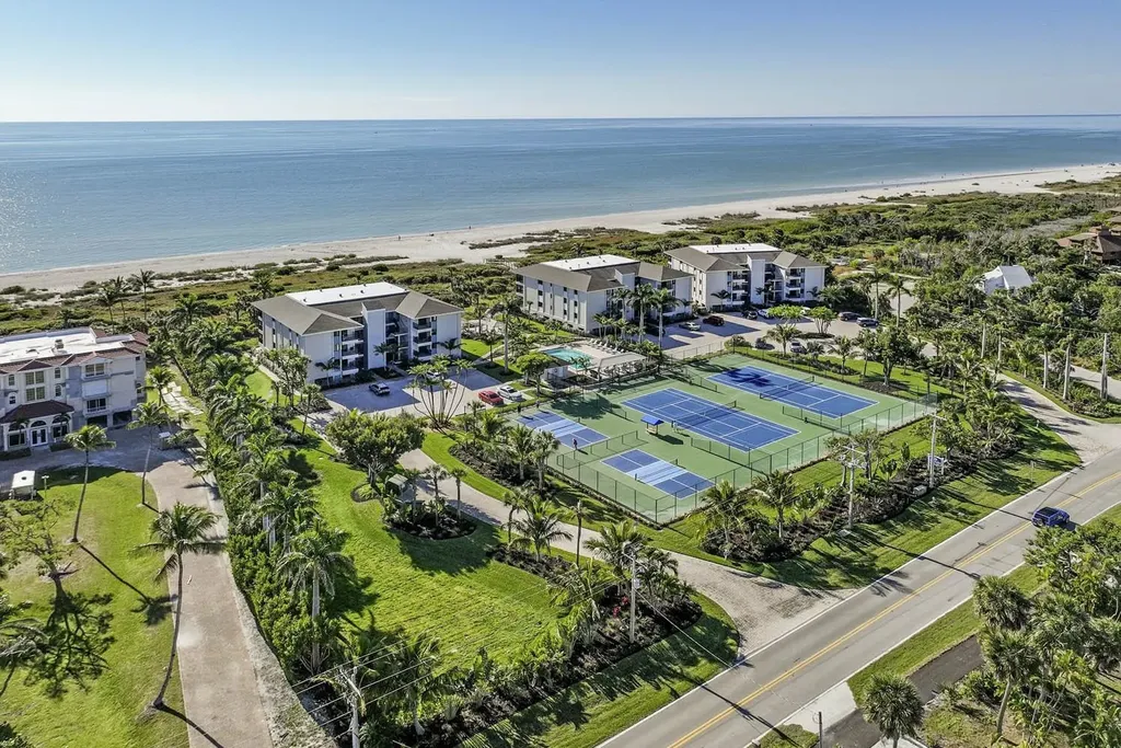 1785 Middle Gulf Drive Sanibel FL 33957