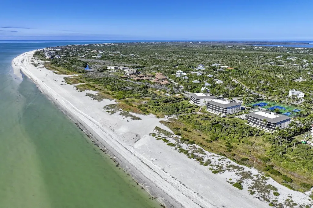 1785 Middle Gulf Drive Sanibel FL 33957