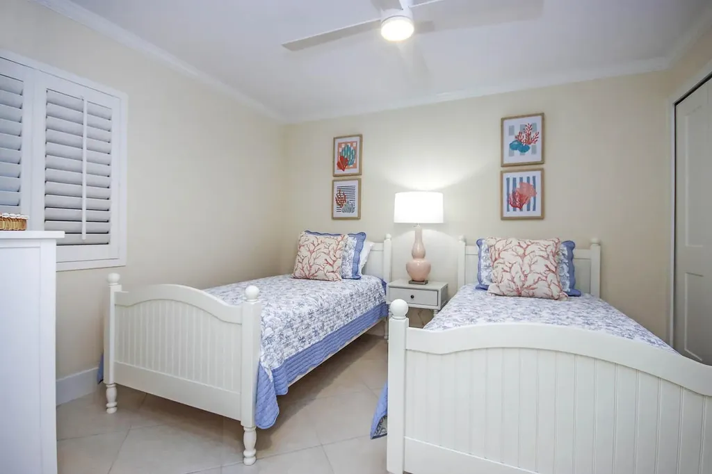 1785 Middle Gulf Drive Sanibel FL 33957