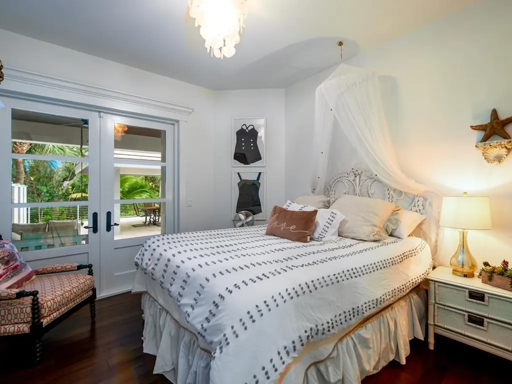 2388 Wulfert Road Sanibel FL 33957