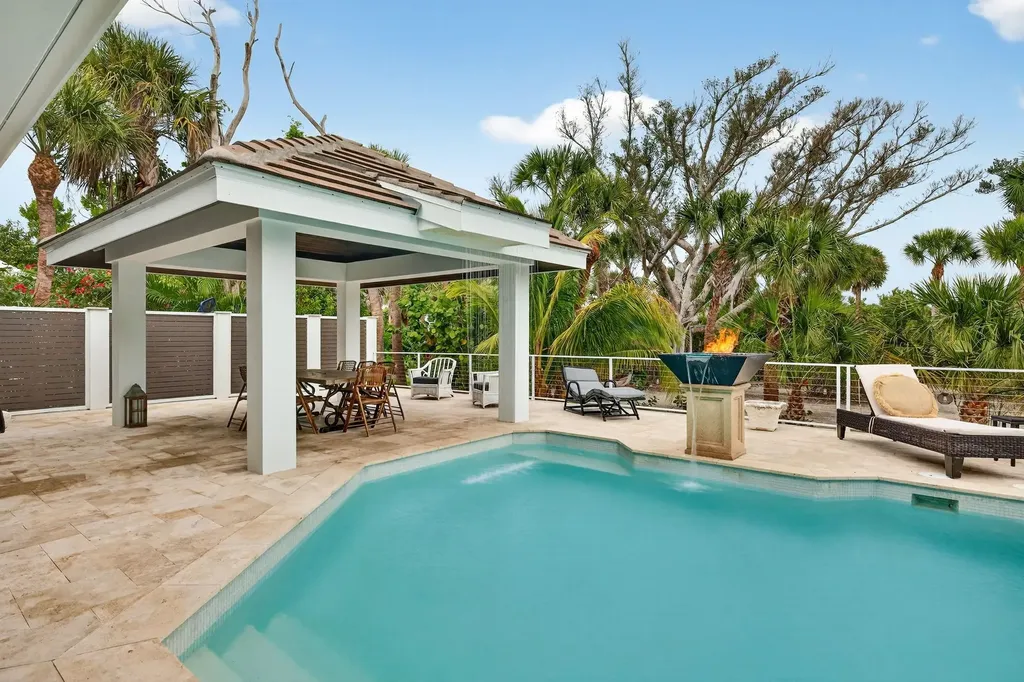 2388 Wulfert Road Sanibel FL 33957