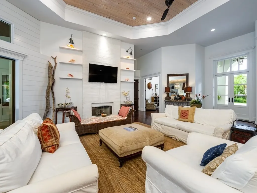 2388 Wulfert Road Sanibel FL 33957