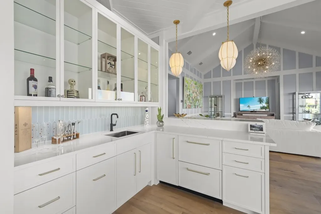 6401 Pine Avenue Sanibel FL 33957