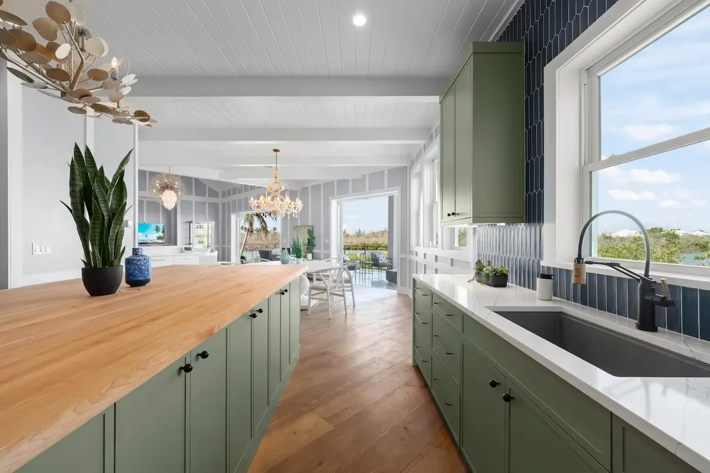 6401 Pine Avenue Sanibel FL 33957