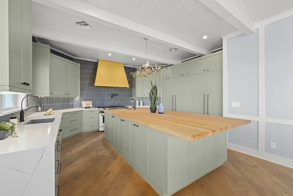 6401 Pine Avenue Sanibel FL 33957