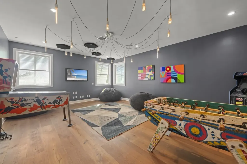 6401 Pine Avenue Sanibel FL 33957