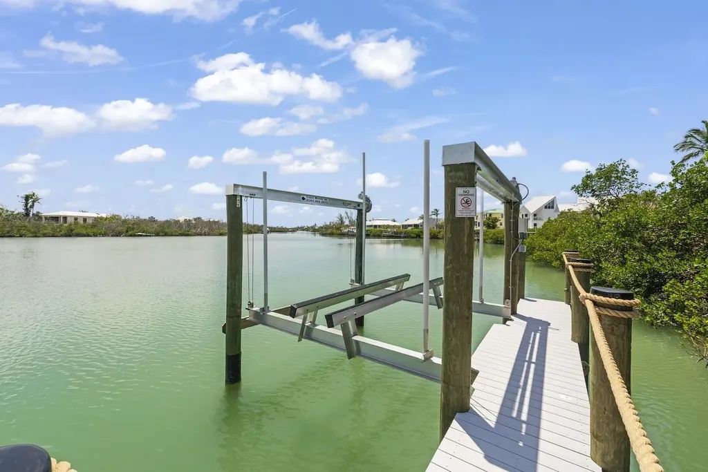 6401 Pine Avenue Sanibel FL 33957