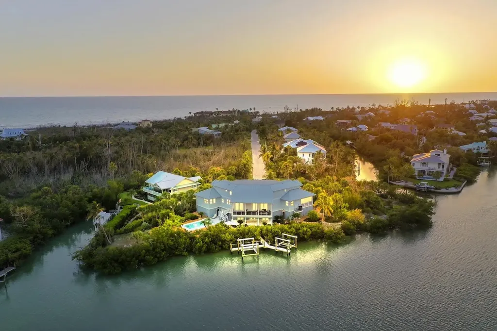 6401 Pine Avenue Sanibel FL 33957