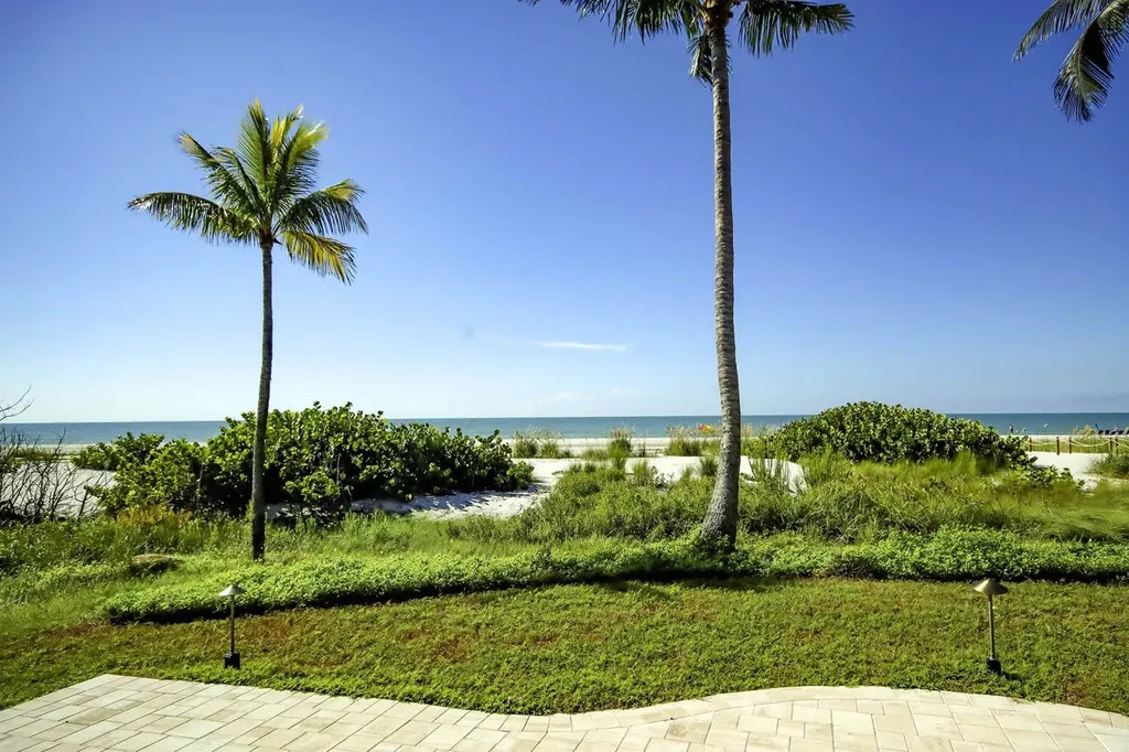 2230 Camino Del Mar Drive Sanibel FL 33957
