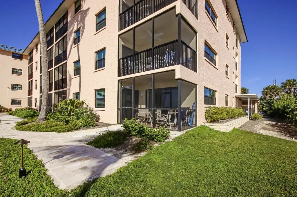 2230 Camino Del Mar Drive Sanibel FL 33957