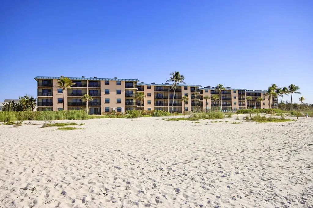 2230 Camino Del Mar Drive Sanibel FL 33957