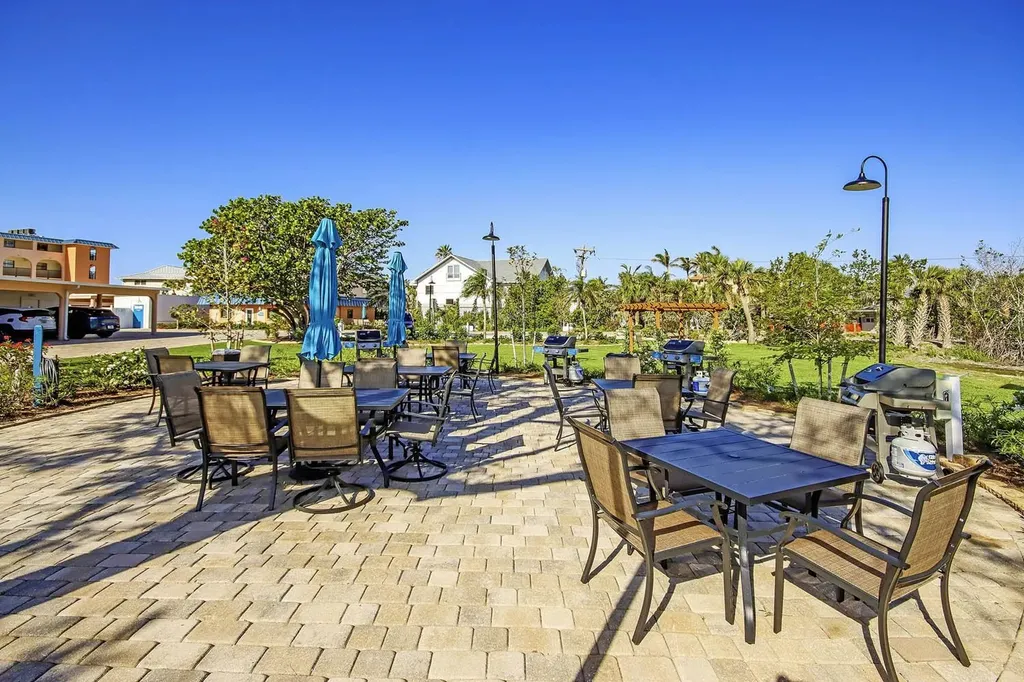 2230 Camino Del Mar Drive Sanibel FL 33957