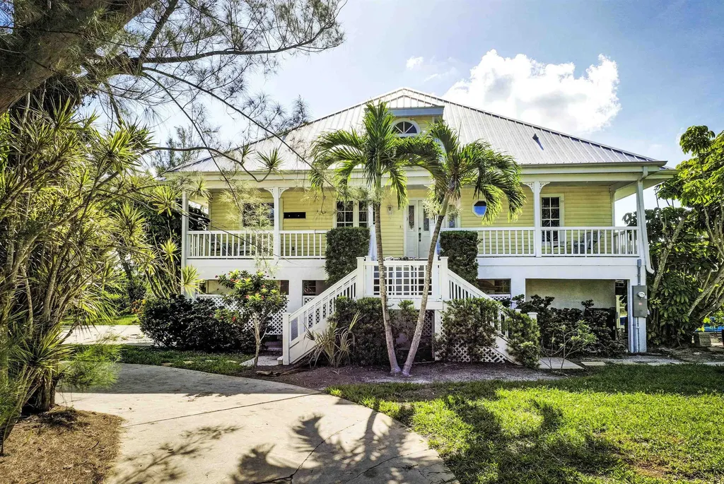 3366 Barra Circle Sanibel FL 33957