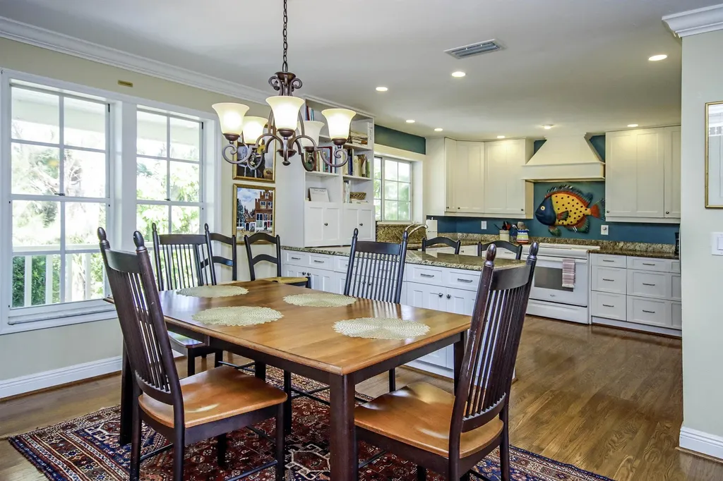 3366 Barra Circle Sanibel FL 33957