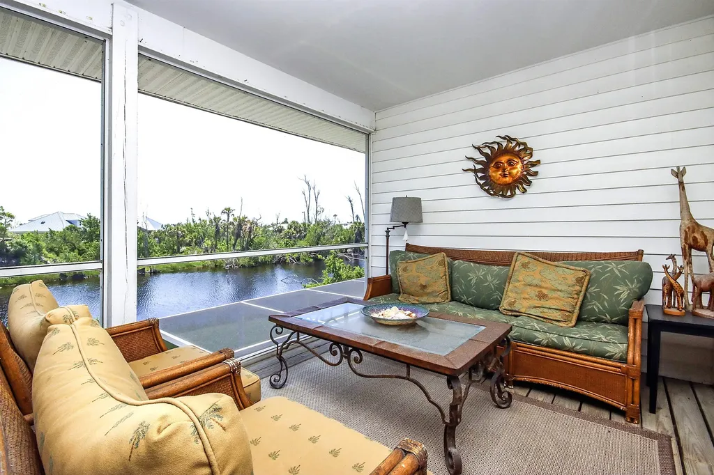 3366 Barra Circle Sanibel FL 33957